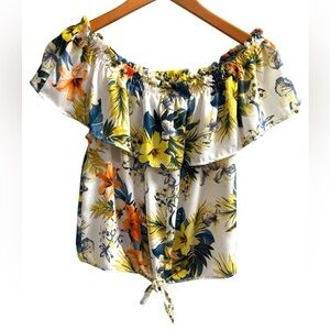 Women’s Off the Shoulder Floral Top Size L